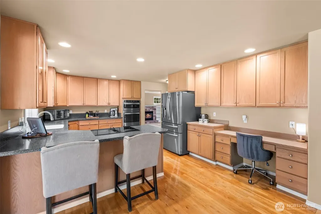 2016 Golden Maples Court NW Olympia WA 98502