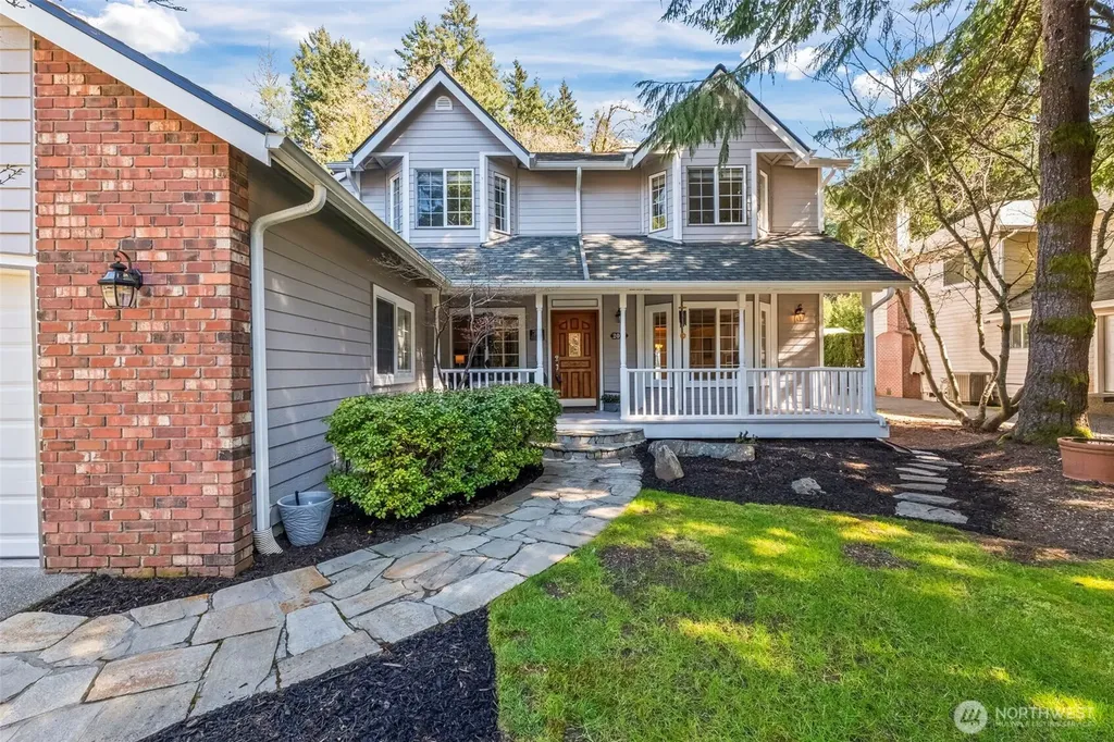 2016 Golden Maples Court NW Olympia WA 98502