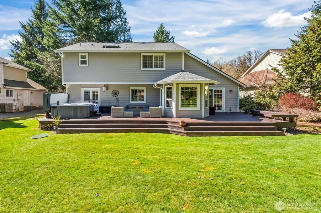 2016 Golden Maples Court NW Olympia WA 98502