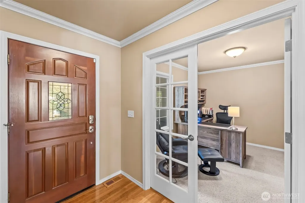 2016 Golden Maples Court NW Olympia WA 98502
