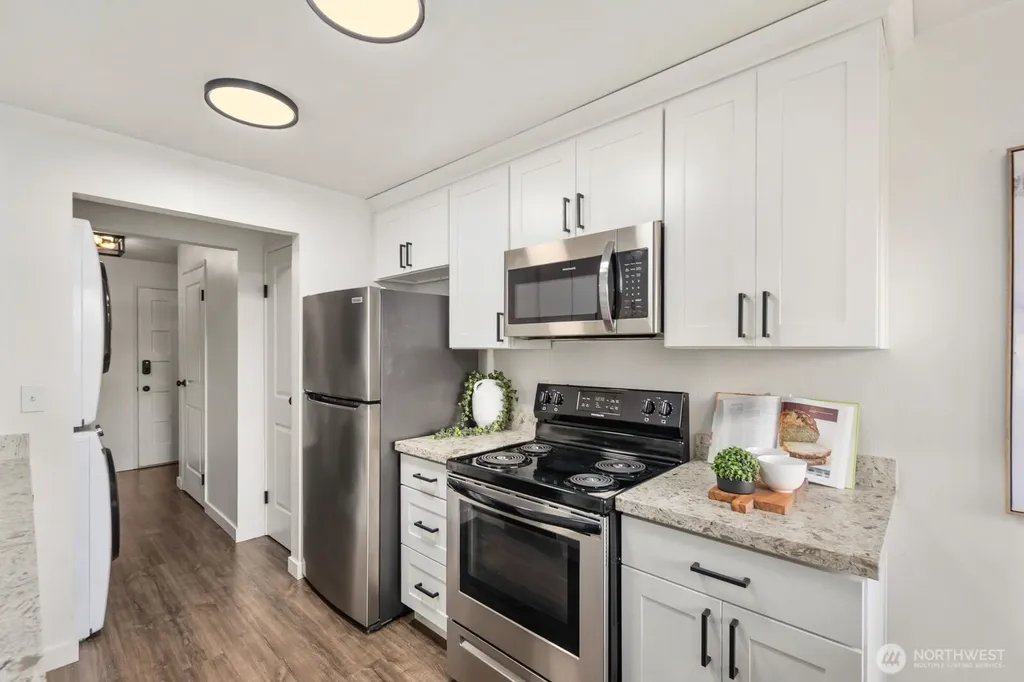 17203 NE 45th Street Redmond WA 98052