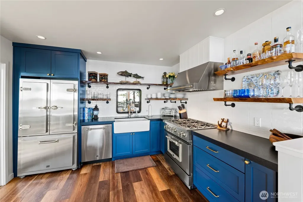 5 Nelson Trail Henry Island WA 98250