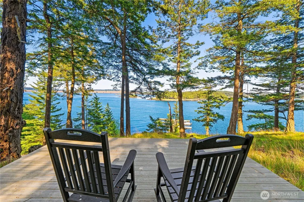 5 Nelson Trail Henry Island WA 98250