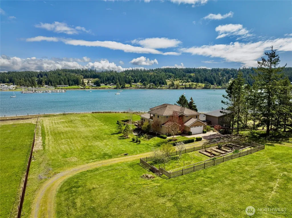 1898 Bayshore Road Lopez Island WA 98261