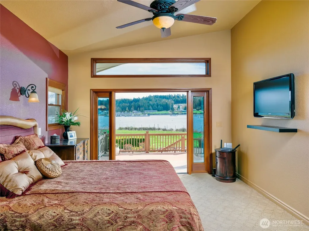1898 Bayshore Road Lopez Island WA 98261