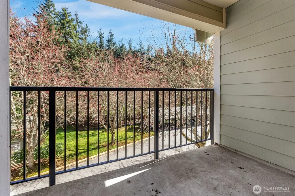 6527 200th Street SW Lynnwood WA 98036