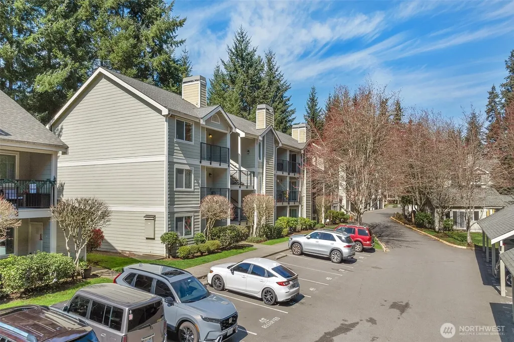 6527 200th Street SW Lynnwood WA 98036