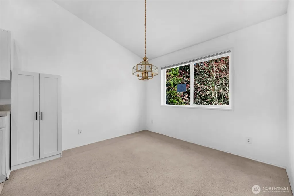 6527 200th Street SW Lynnwood WA 98036