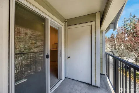 6527 200th Street SW Lynnwood WA 98036