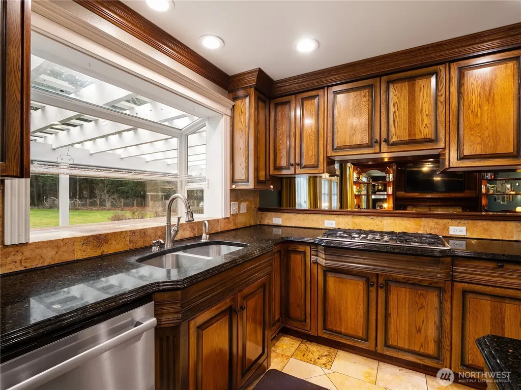 34914 27th Avenue E Roy WA 98580