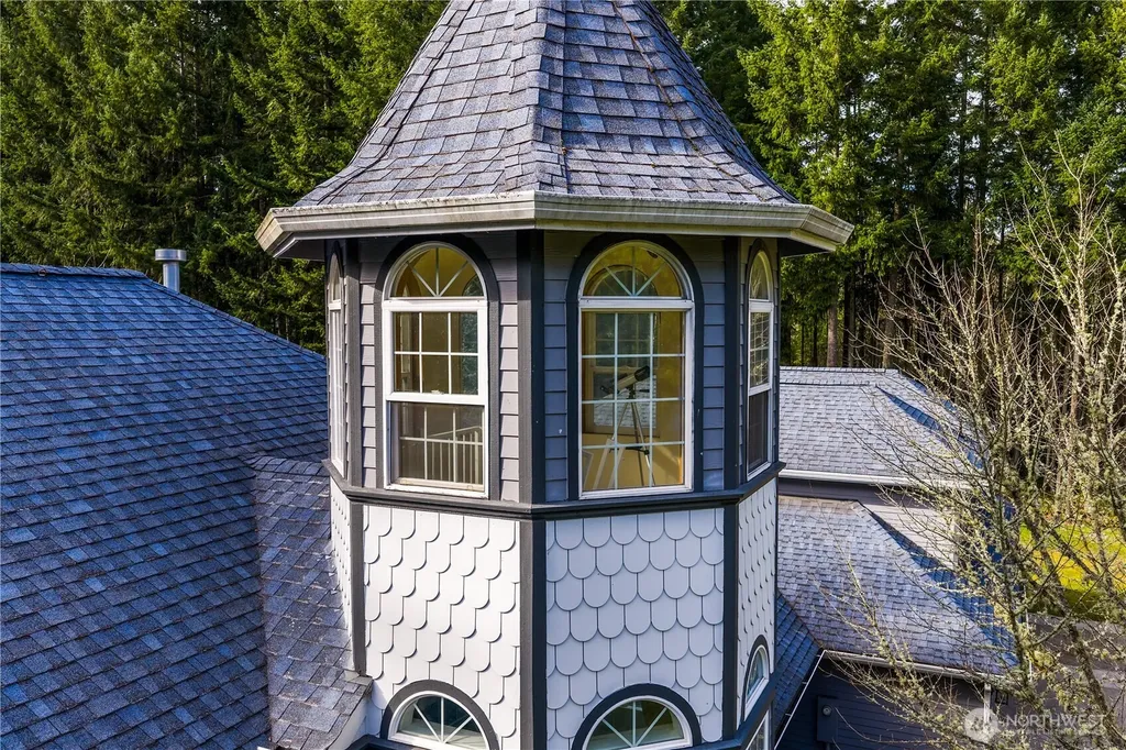 34914 27th Avenue E Roy WA 98580