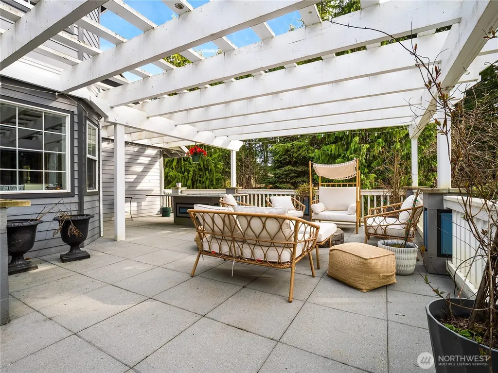 34914 27th Avenue E Roy WA 98580