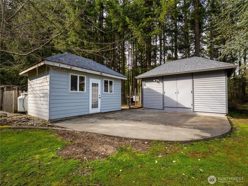 34914 27th Avenue E Roy WA 98580