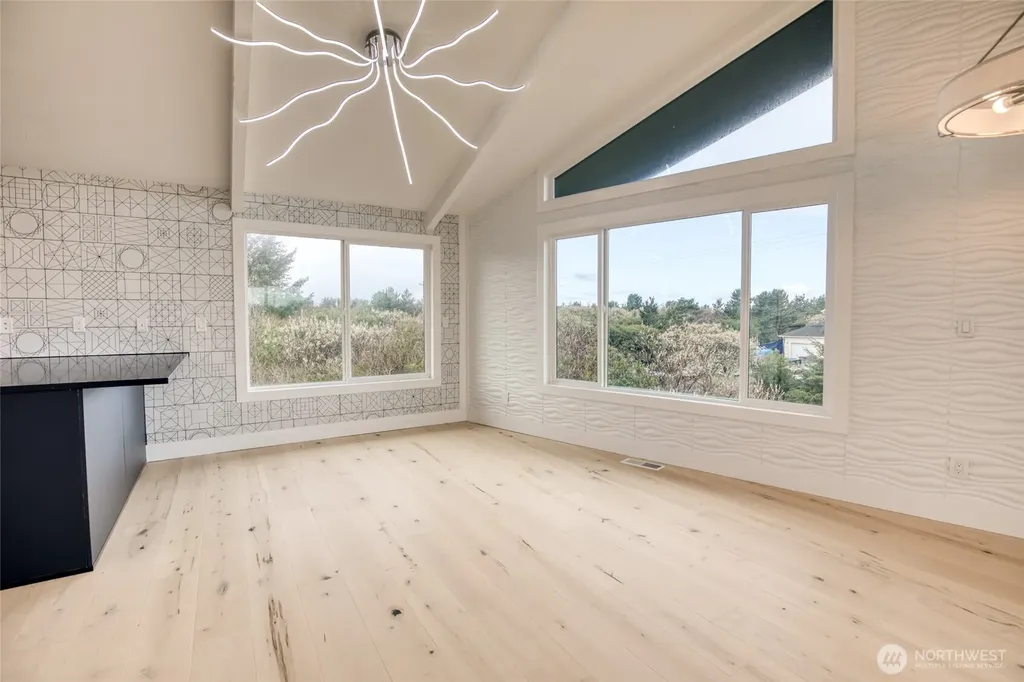 506 Sand Dune Avenue SW Ocean Shores WA 98569