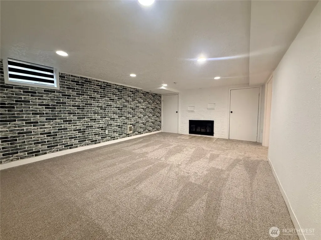 2126 Lewis River Road Woodland WA 98674