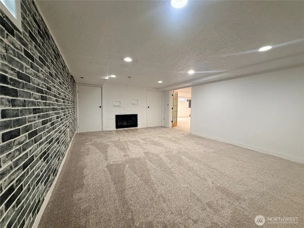 2126 Lewis River Road Woodland WA 98674