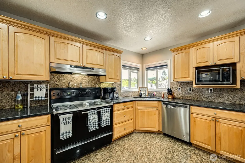 2126 Lewis River Road Woodland WA 98674