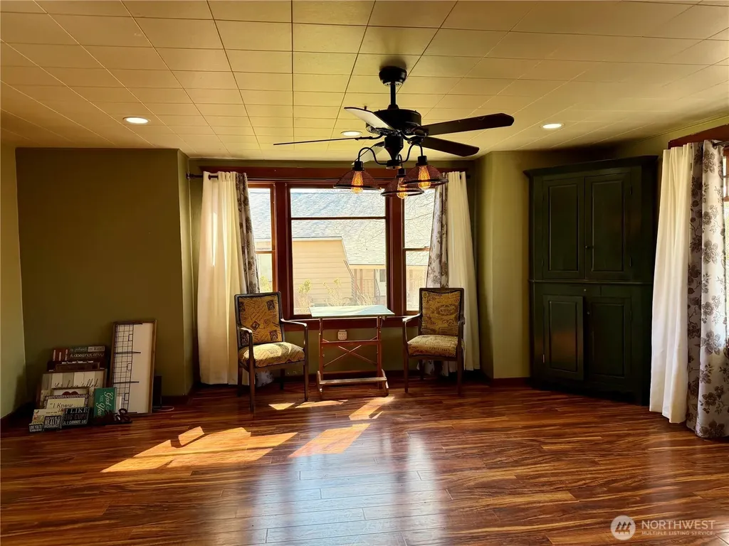 215 NW Cole Avenue Wilbur WA 99185