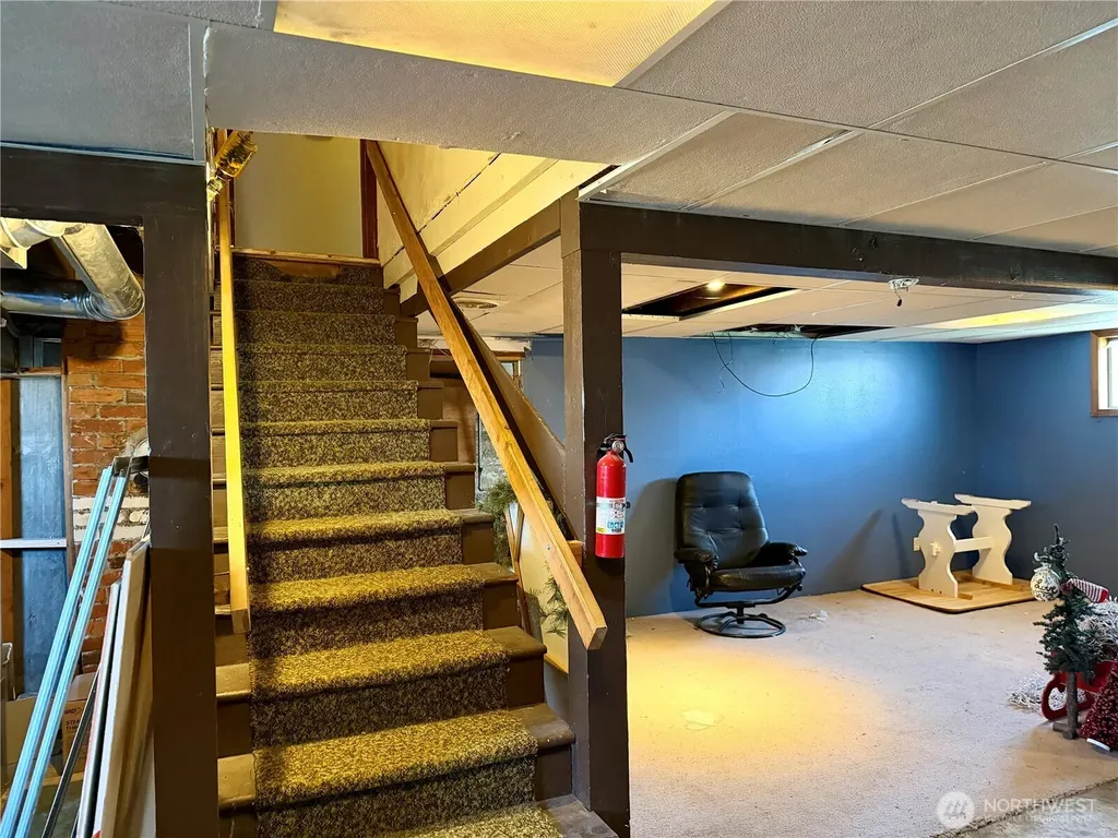 215 NW Cole Avenue Wilbur WA 99185