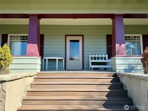 215 NW Cole Avenue Wilbur WA 99185