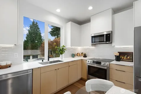 3216 47th Avenue SW Seattle WA 98116