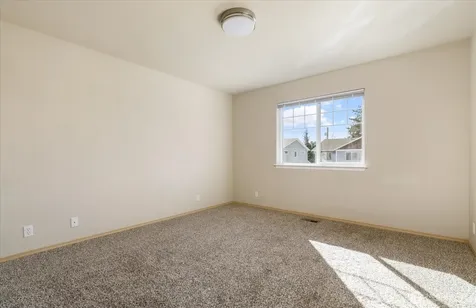 210 NE Melrose Drive Oak Harbor WA 98277