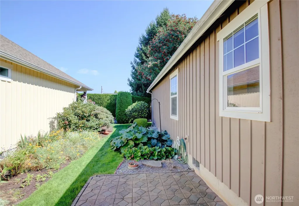 448 Garden Lane Burlington WA 98233
