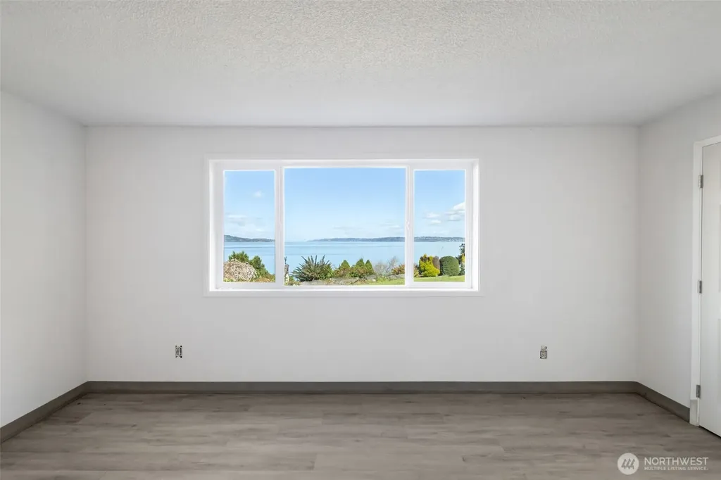 29903 Marine View Dr SW Federal Way WA 98023