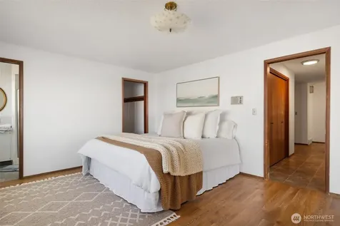 29903 Marine View Dr SW Federal Way WA 98023
