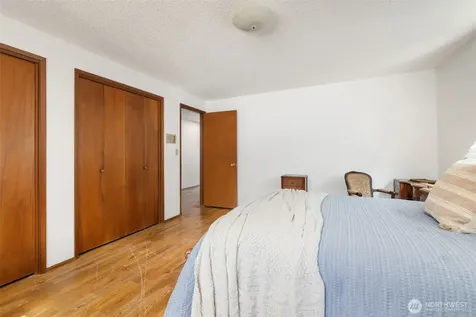 29903 Marine View Dr SW Federal Way WA 98023
