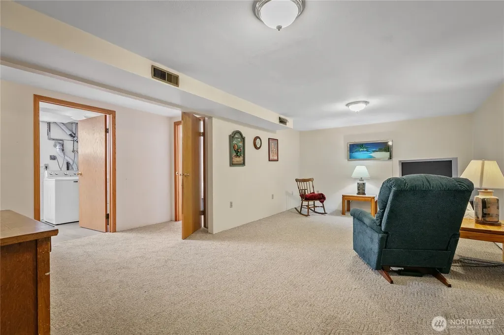 405 N 61st Avenue Yakima WA 98908
