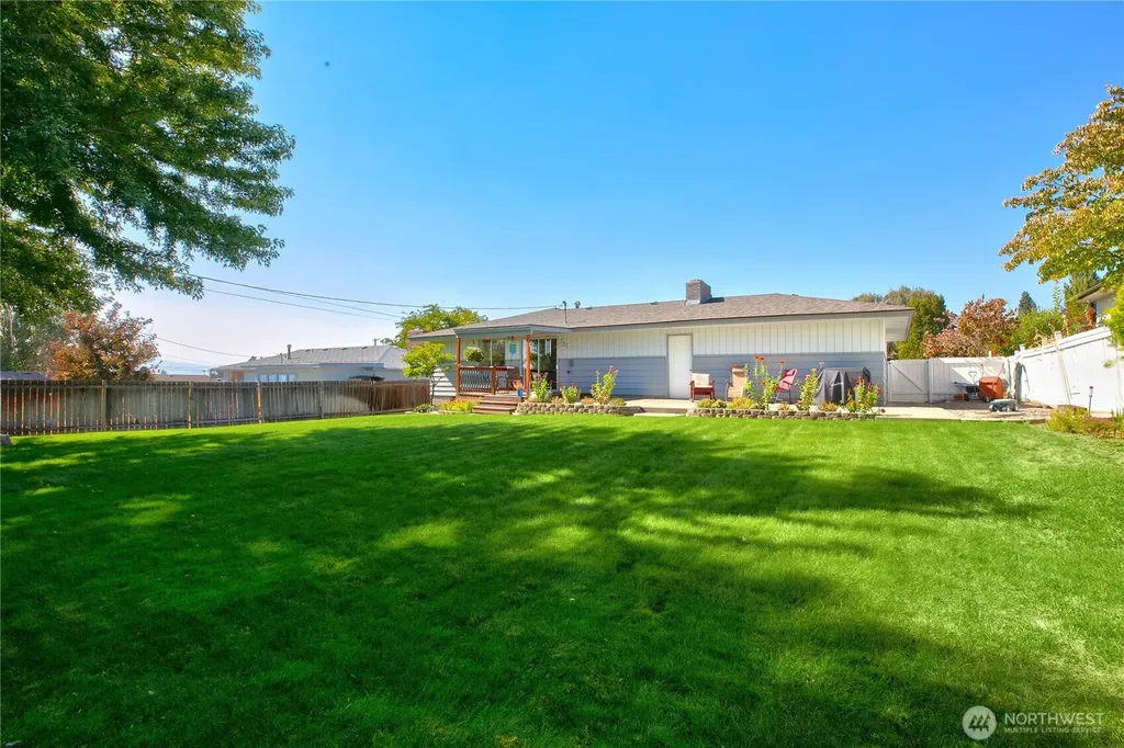 405 N 61st Avenue Yakima WA 98908