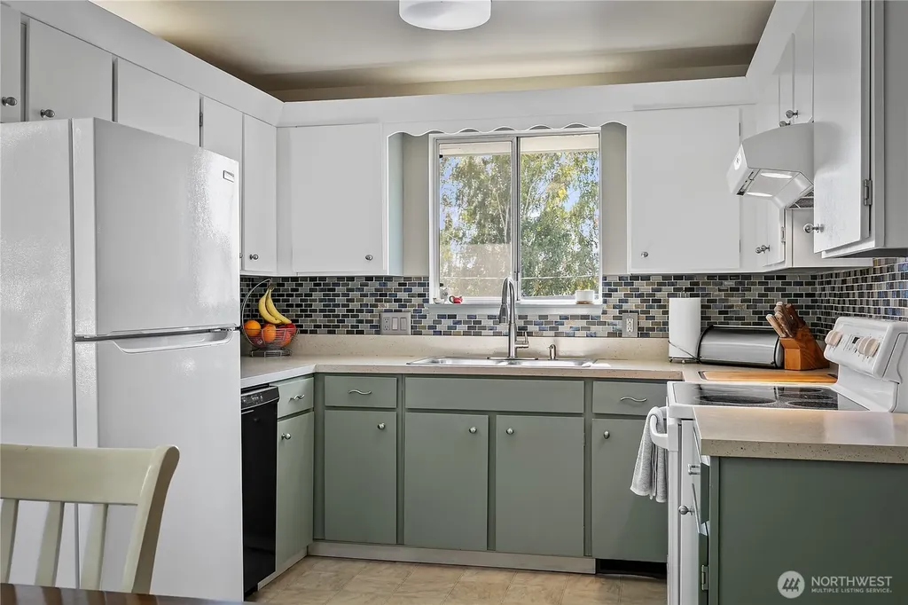 405 N 61st Avenue Yakima WA 98908