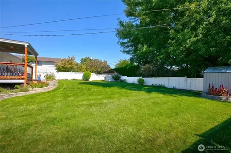 405 N 61st Avenue Yakima WA 98908