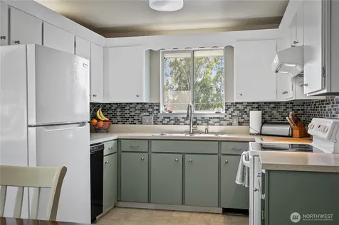 405 N 61st Avenue Yakima WA 98908