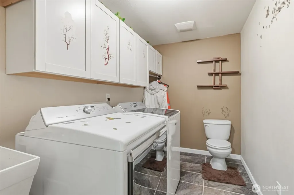 260 Trinity Drive Castle Rock WA 98611