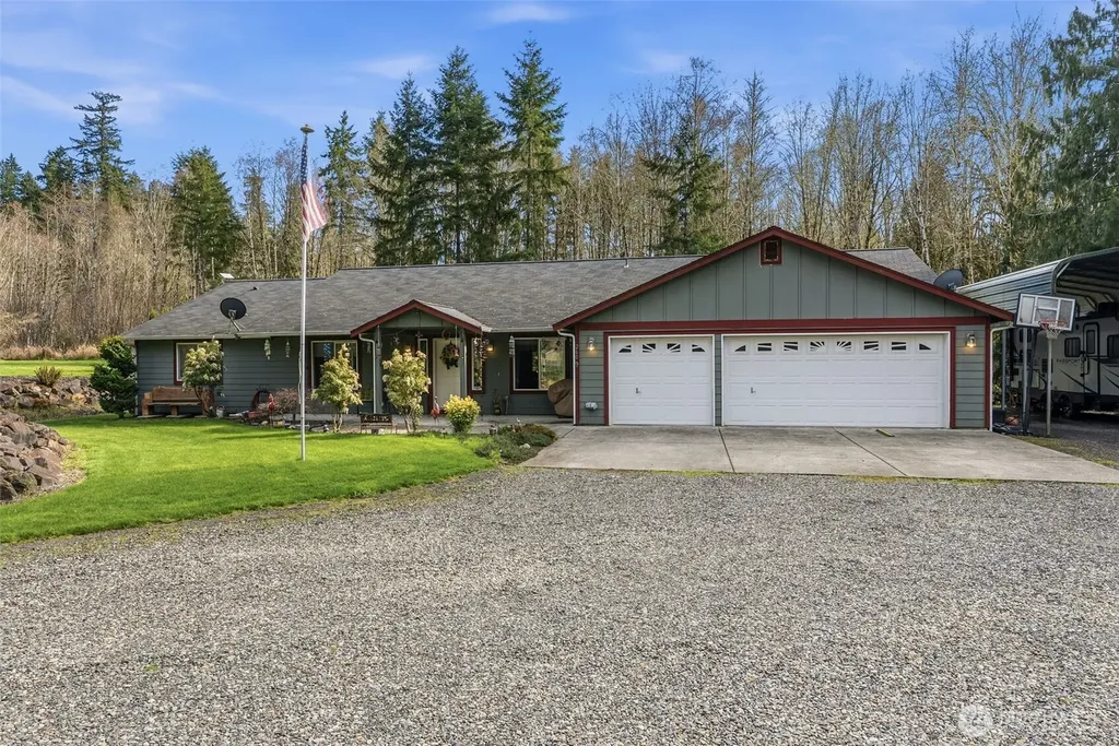 260 Trinity Drive Castle Rock WA 98611