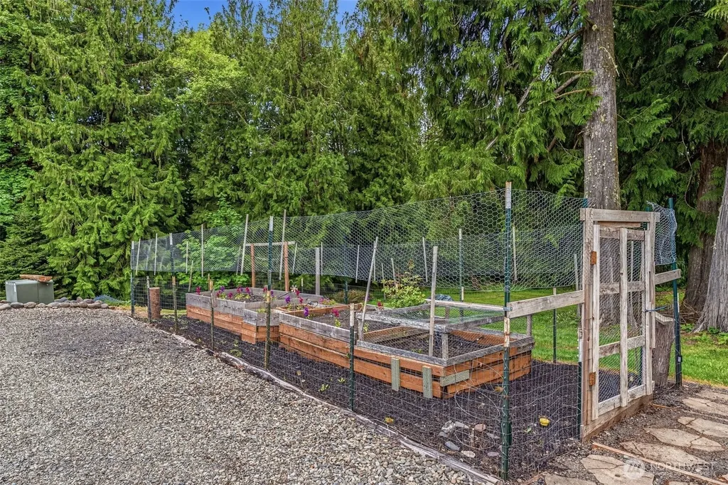 260 Trinity Drive Castle Rock WA 98611
