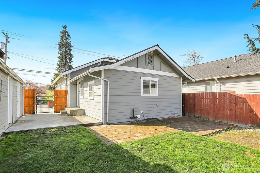 925 Mclean Road Mount Vernon WA 98273