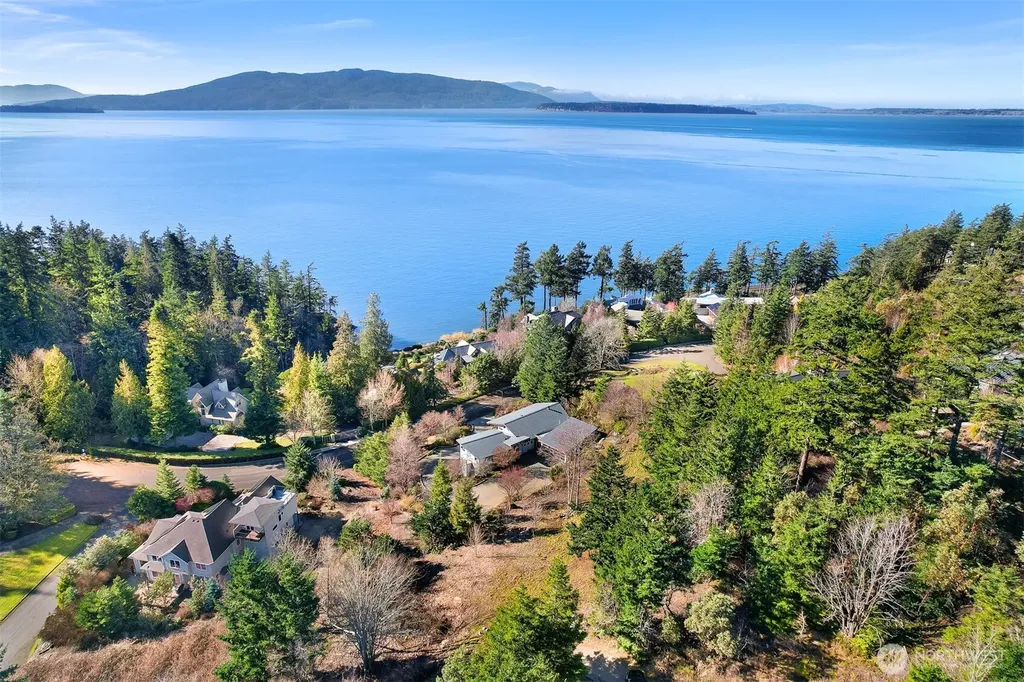 405 Arbutus Place Bellingham WA 98225
