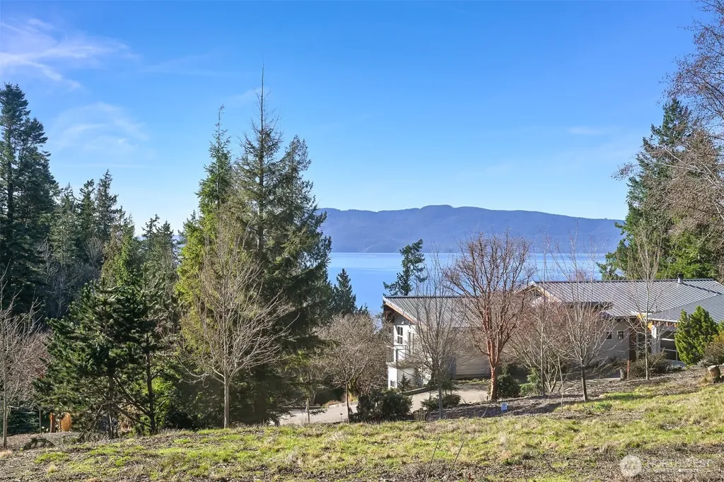 405 Arbutus Place Bellingham WA 98225
