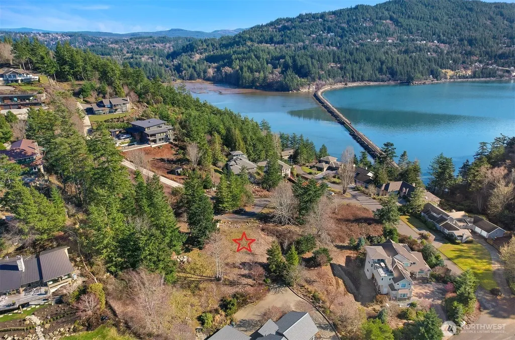 405 Arbutus Place Bellingham WA 98225