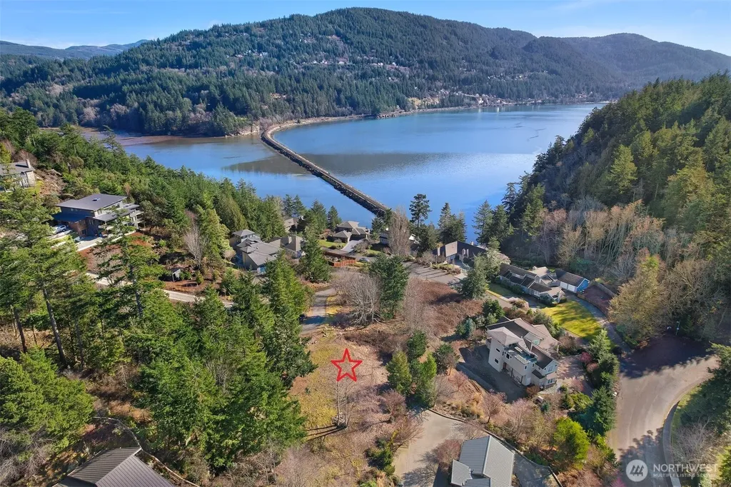 405 Arbutus Place Bellingham WA 98225