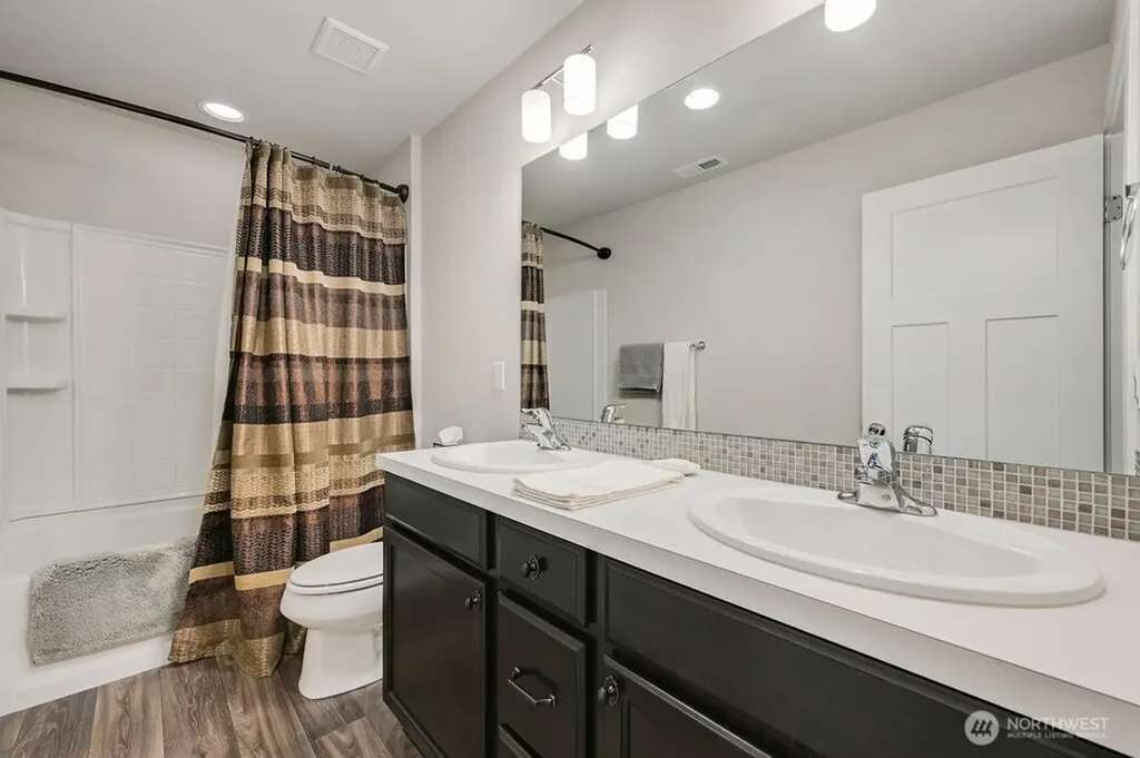 4850 Limerick Drive SW Port Orchard WA 98367