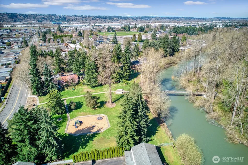 1519 22nd St NE Auburn WA 98002