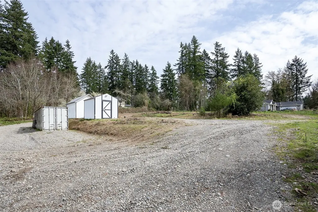 17227 4th Avenue NW Lakebay WA 98349