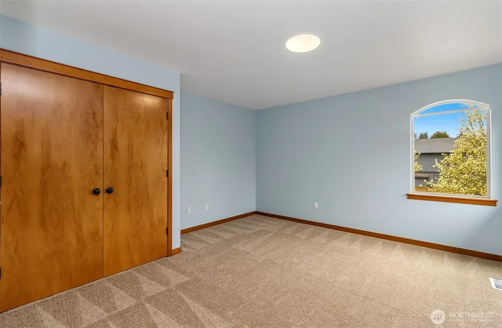 18915 42nd Drive NE Arlington WA 98223