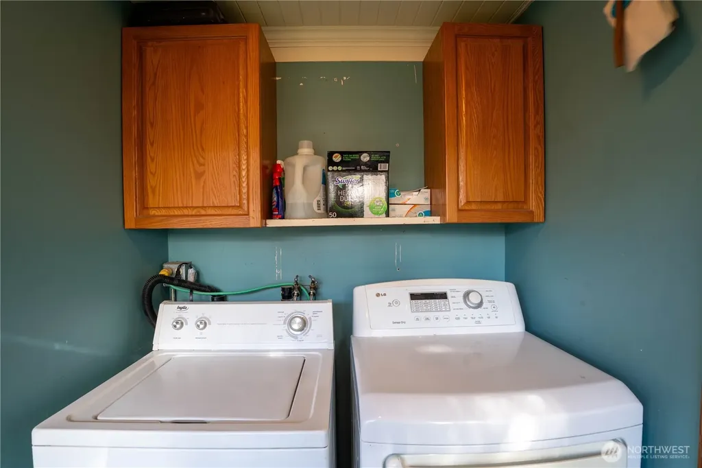 517 Lawson Street Sumas WA 98295