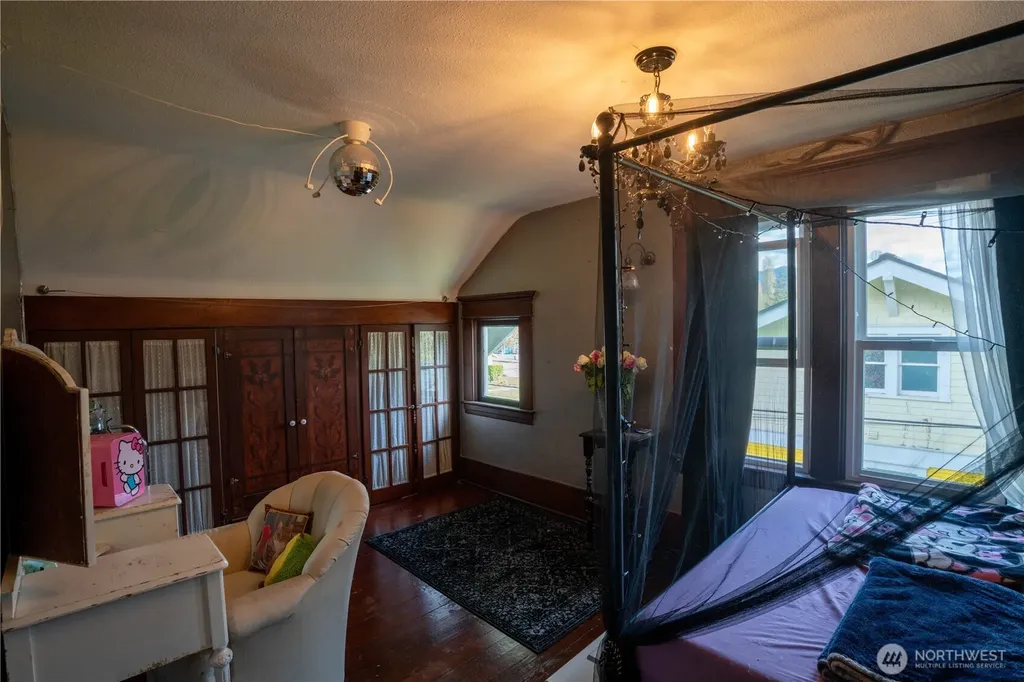 517 Lawson Street Sumas WA 98295
