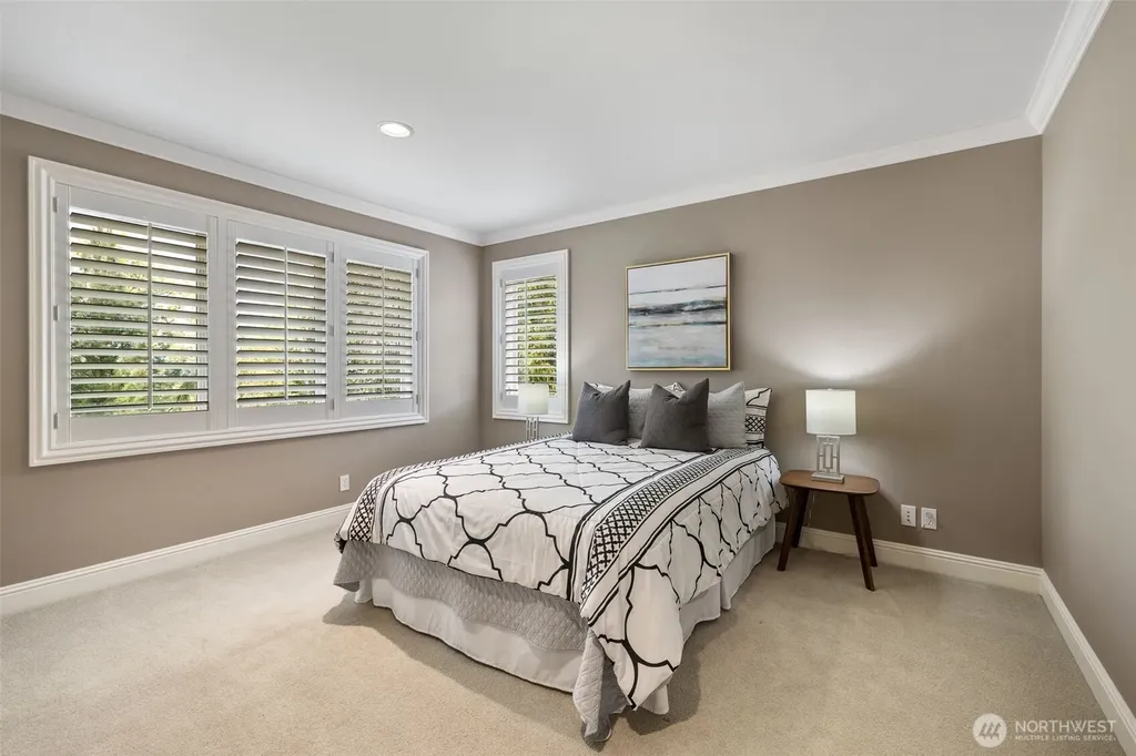 2753 204th Lane NE Sammamish WA 98074